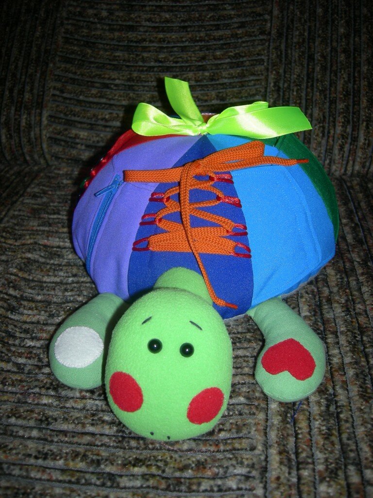 Развивающая игрушка своими руками - Черепаха Радуга